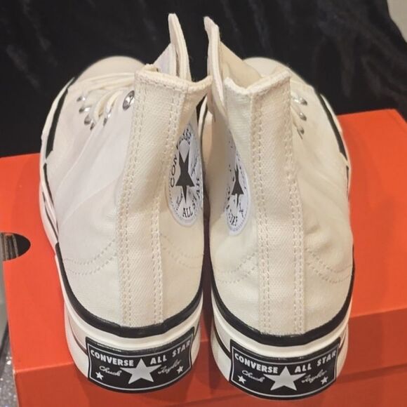 Converse Chuck Taylor All-Star Chuck 70 High Top Sneakers - Picture 10 of 11